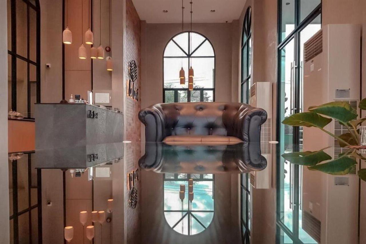 Le Lert Hotel Ratchaburi Exterior foto